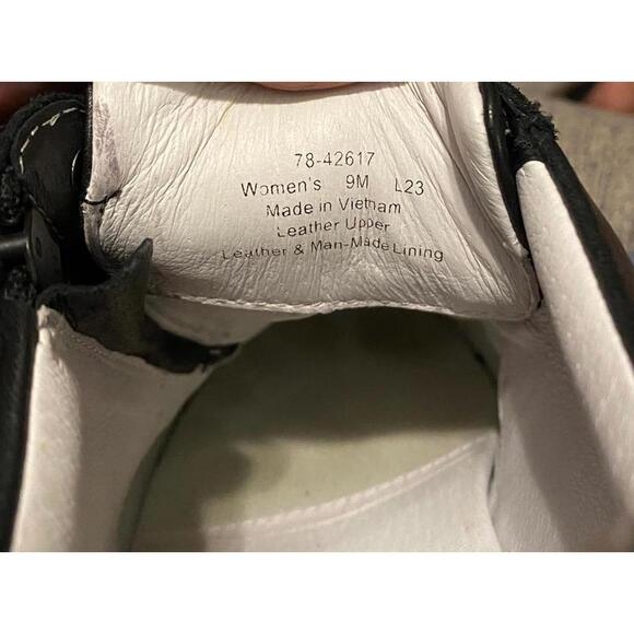 Johnston & Murphy Gracie Black Leather Sneakers with Side Zipper 9m - Picture 7 of 7